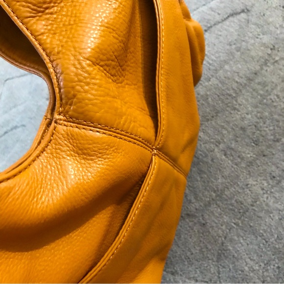 Micheal Kors Vintage Genuine Leather Shoulder Bag Mustard Yellow/Silver Hardware - Picture 5 of 14